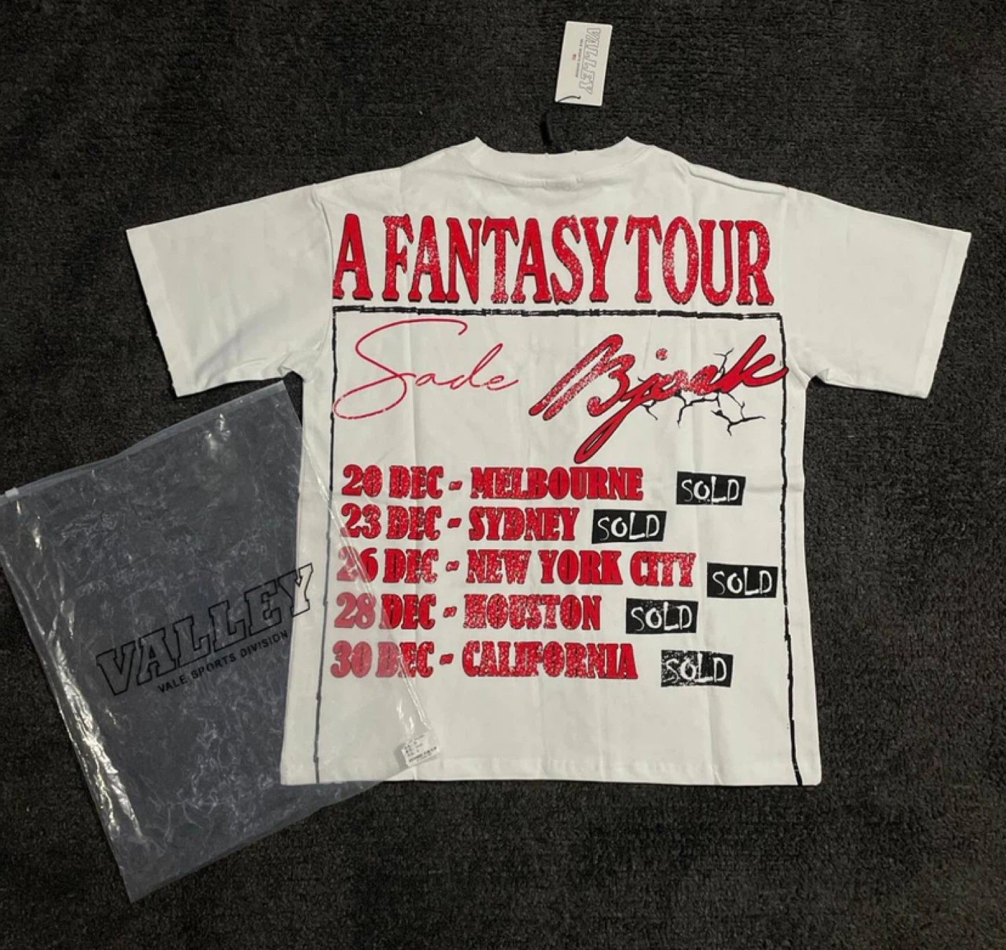 Vale “Dreams Tour” Sade Björk T-Shirt - photo 5