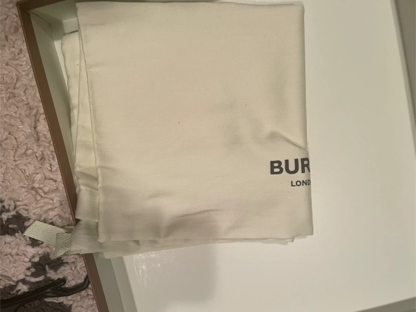 SIZE 12 Authentic Burberry Sneakers - photo 4