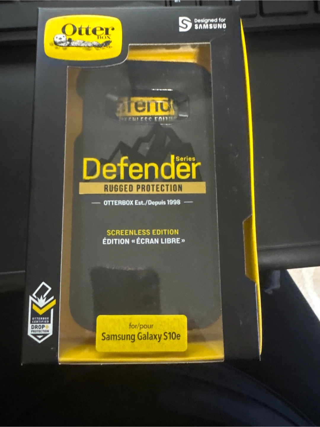 Otterbox Defender Series Case for Samsung Galaxy S10e