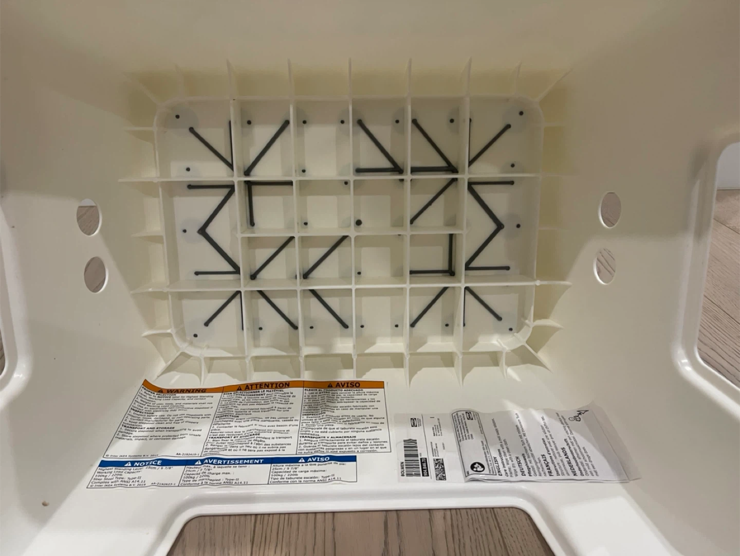 White Plastic Step Stool - photo 3