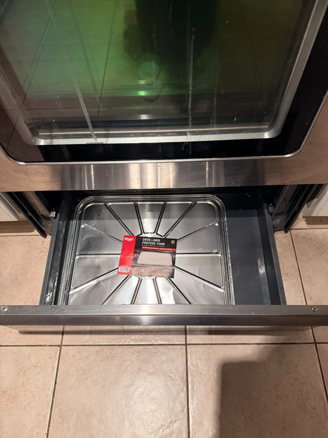Whirlpool - 30 inch Freestanding Electric Stove - photo 3