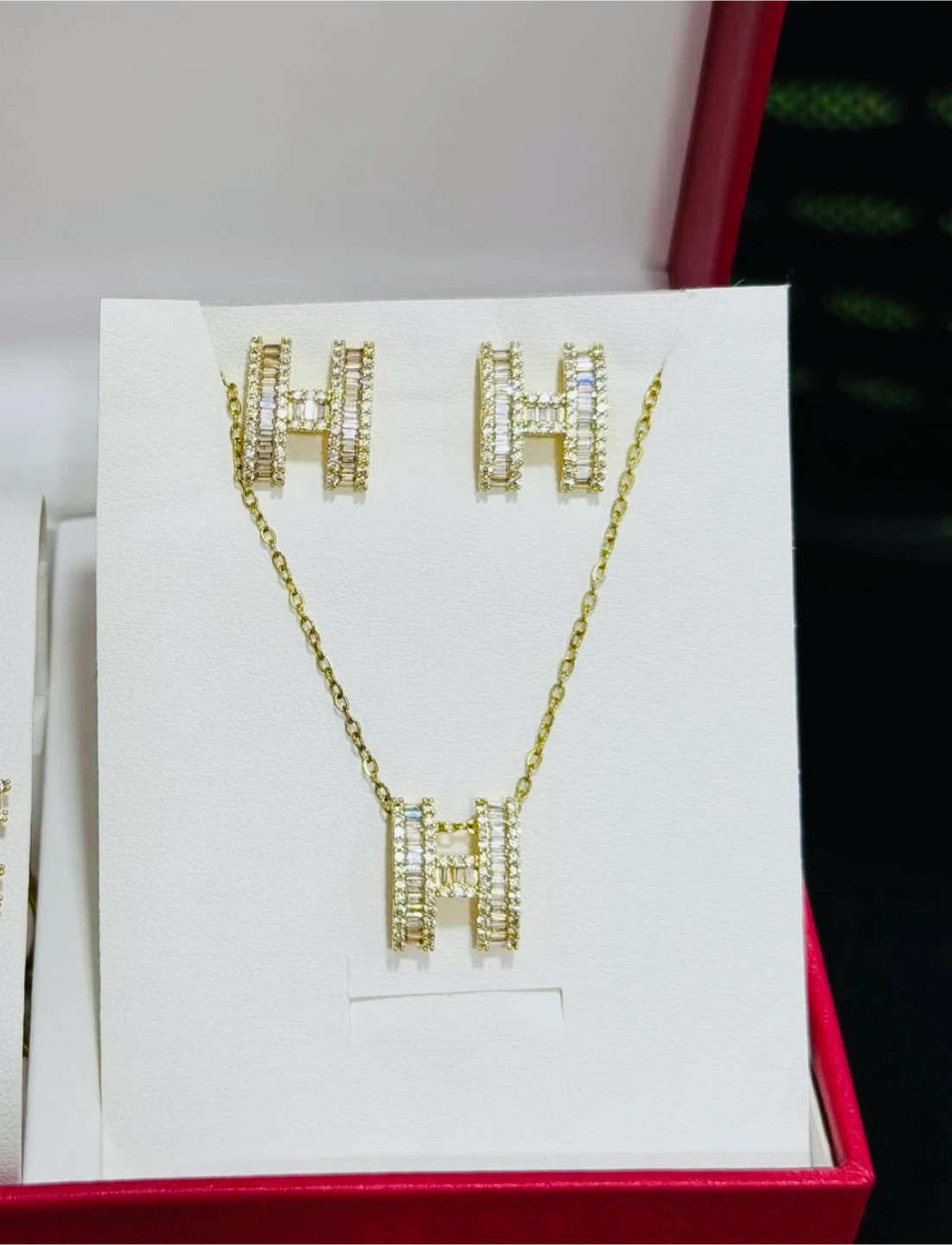 Necklace & Earrings Set - photo 2