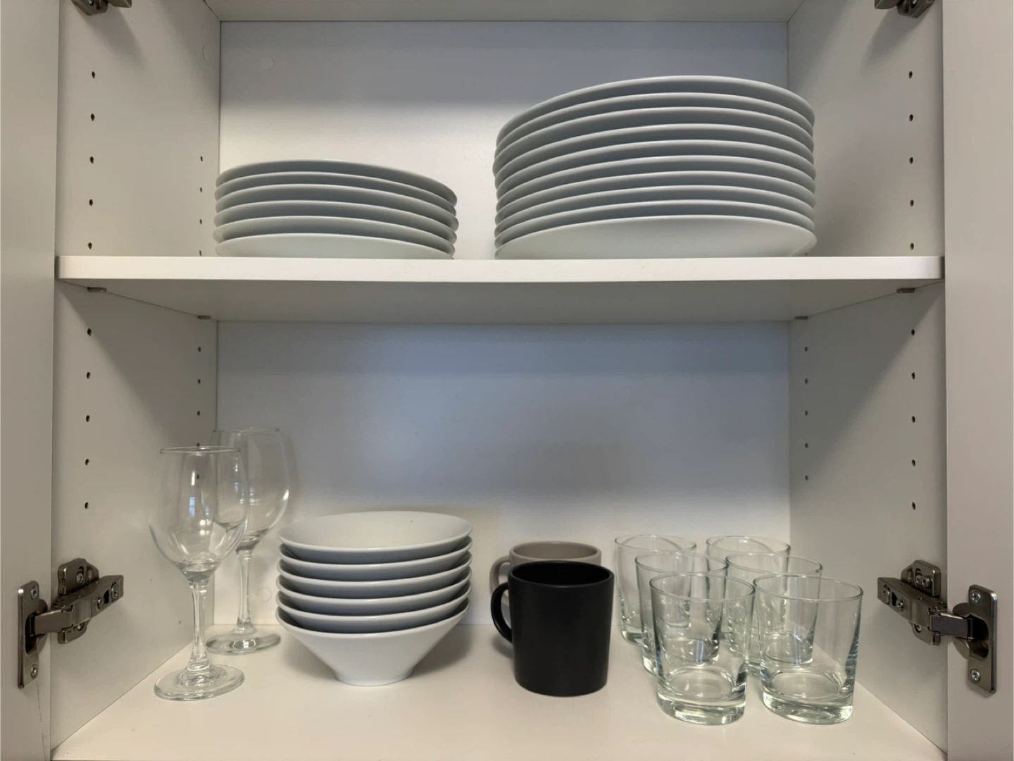 Dinnerware Set