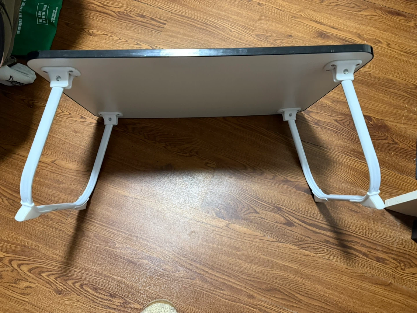 Foldable Laptop Desk Bed Tray Table - photo 4