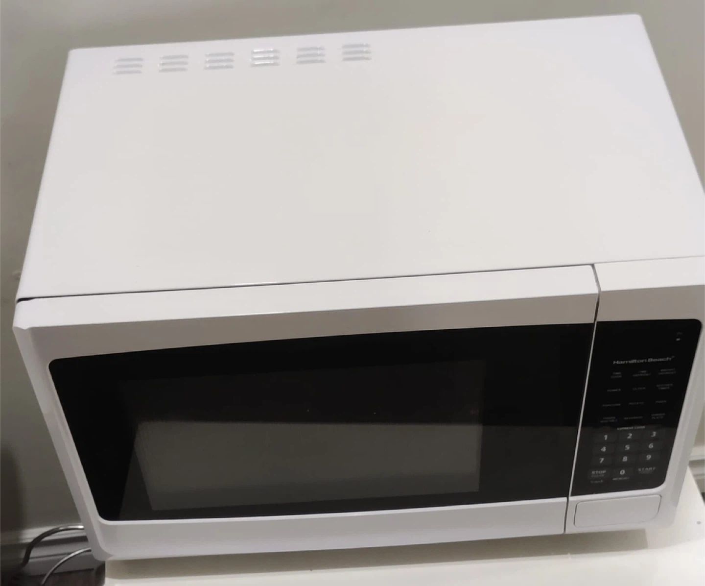 Hamilton Beach Microwave - White - photo 2