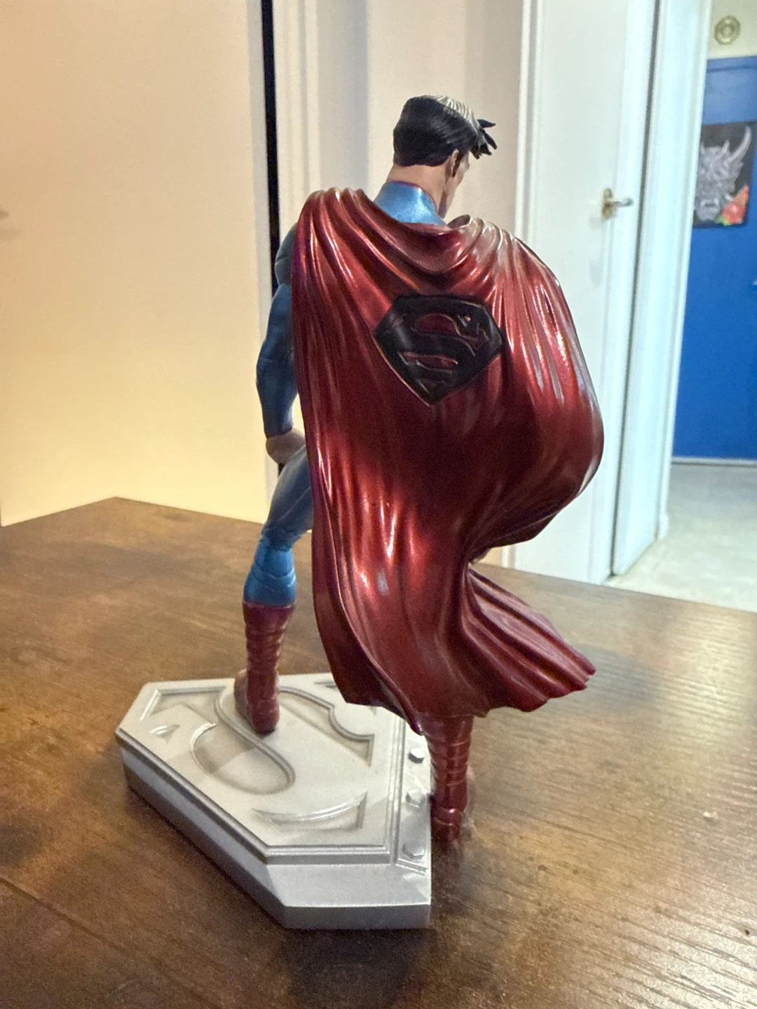 DC Collectibles Superman Statue - photo 3