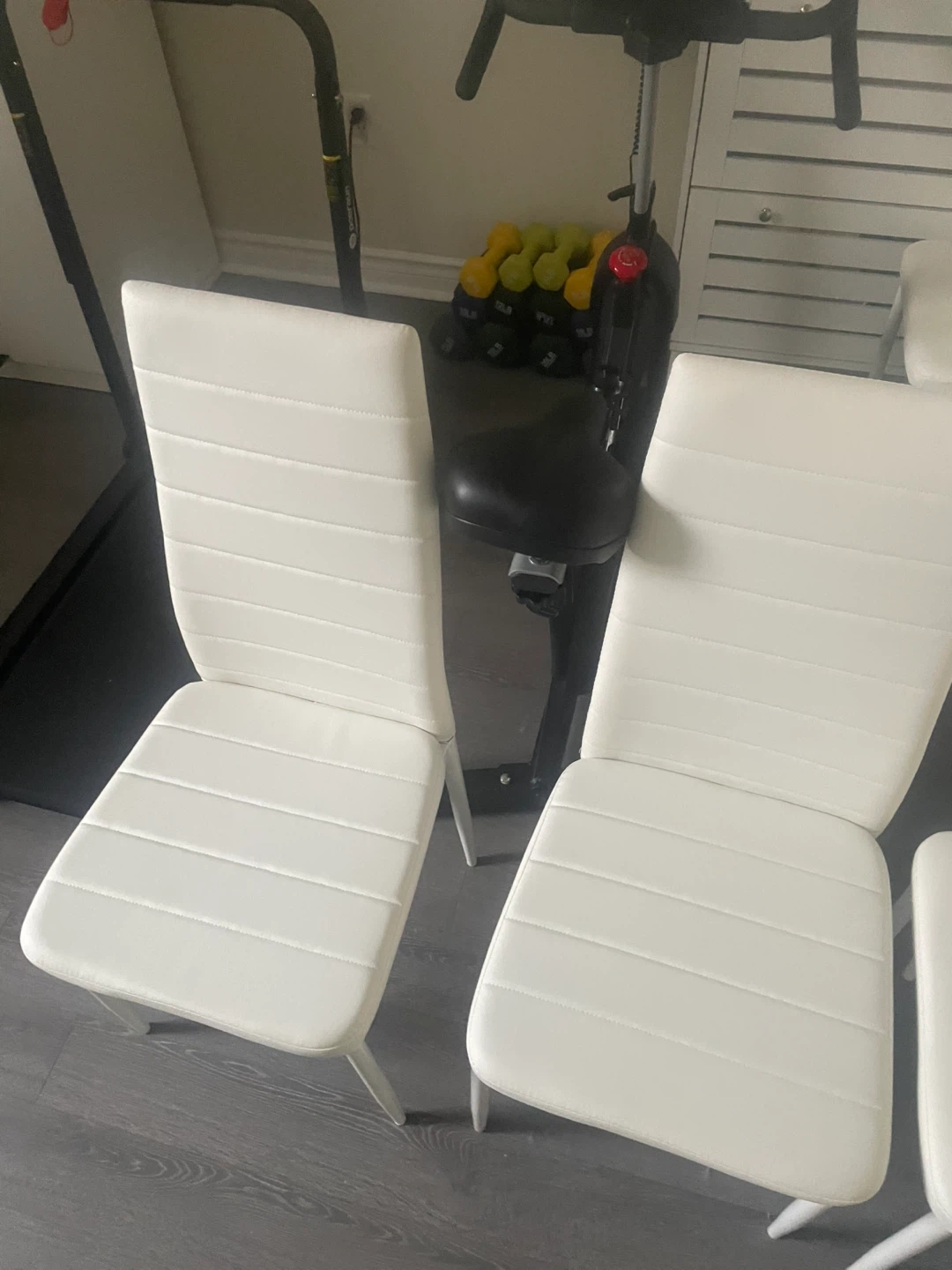 White Dining Table with 6 Chairs
