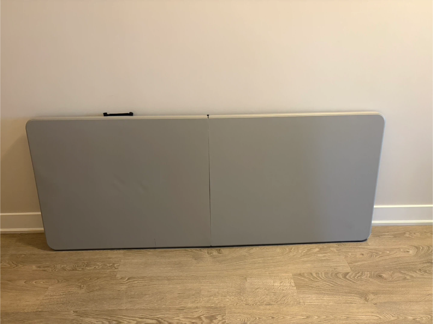 6 Foot Bi-Fold Plastic Folding Table - photo 2