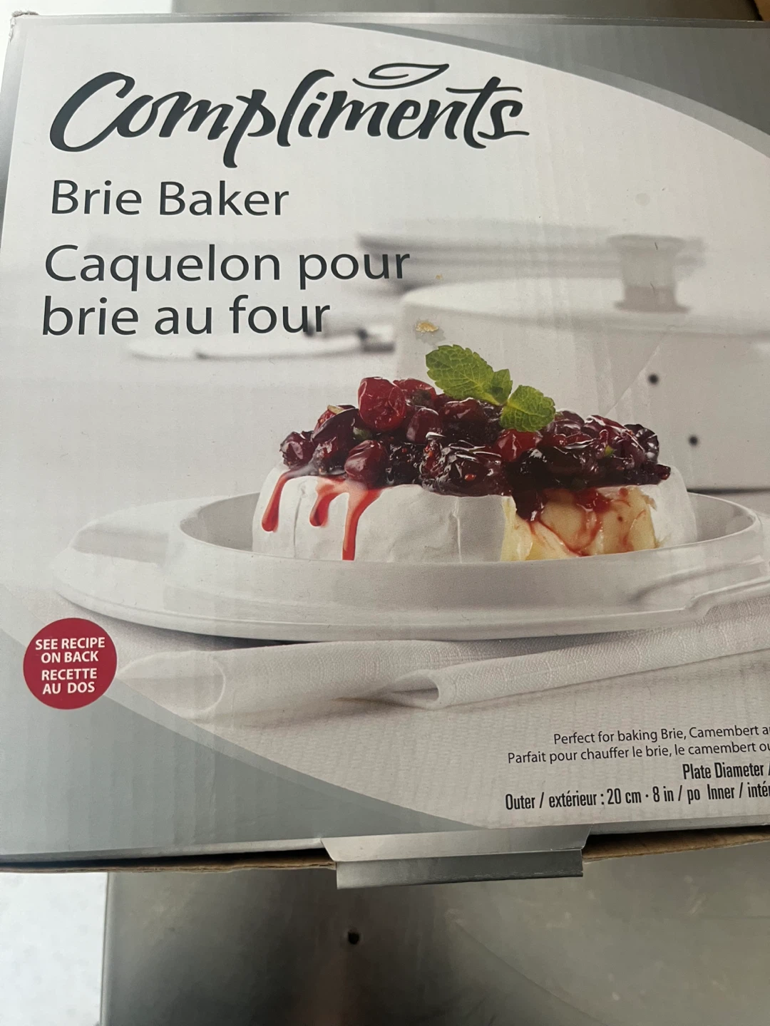 Compliments Brie Baker - New in Box - photo 3
