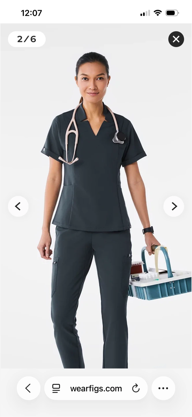 Brand new FIGS scrub set