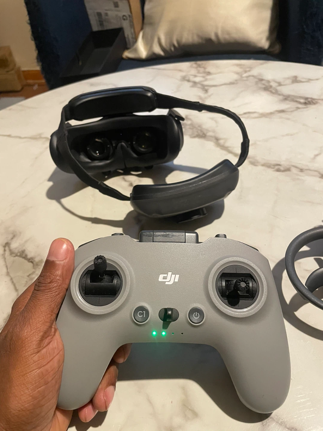 DJI Avata 2 Drone  fly more combo with Goggles and Remote - photo 5