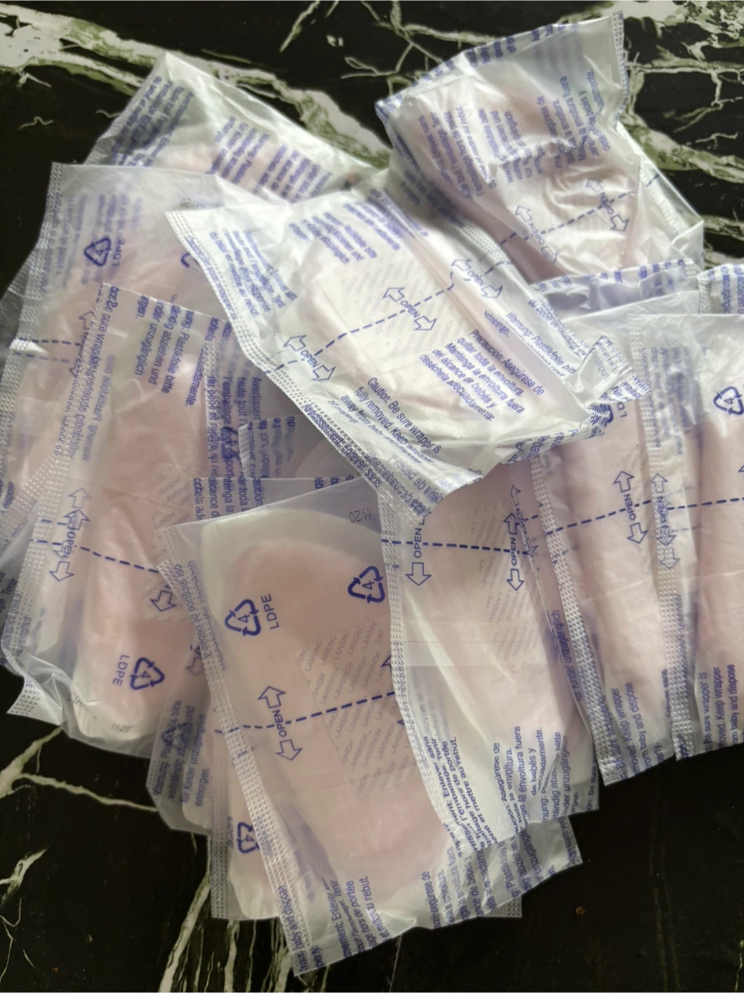 Lansinoh disposable nursing pad- New 20 piece