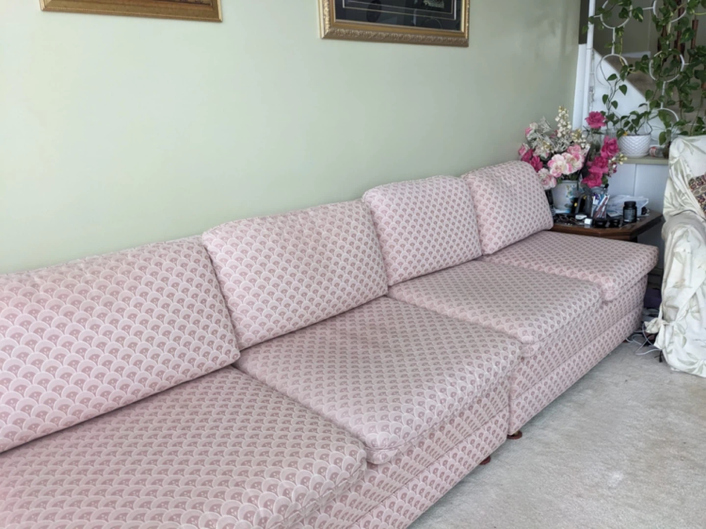 Pink Sectional Sofa - Great Condition - photo 3
