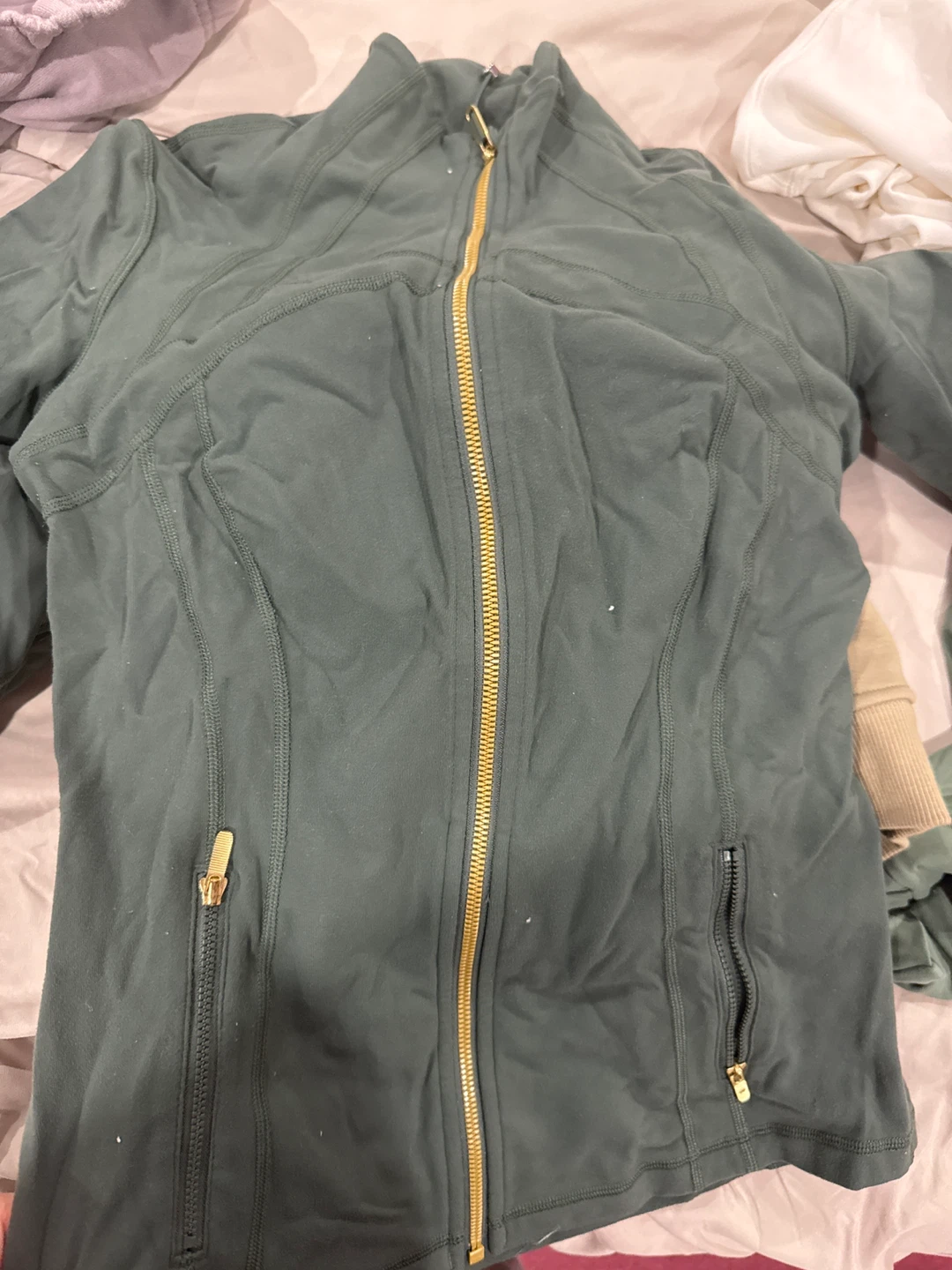 Lululemon Define Jacket with legging - Size 8