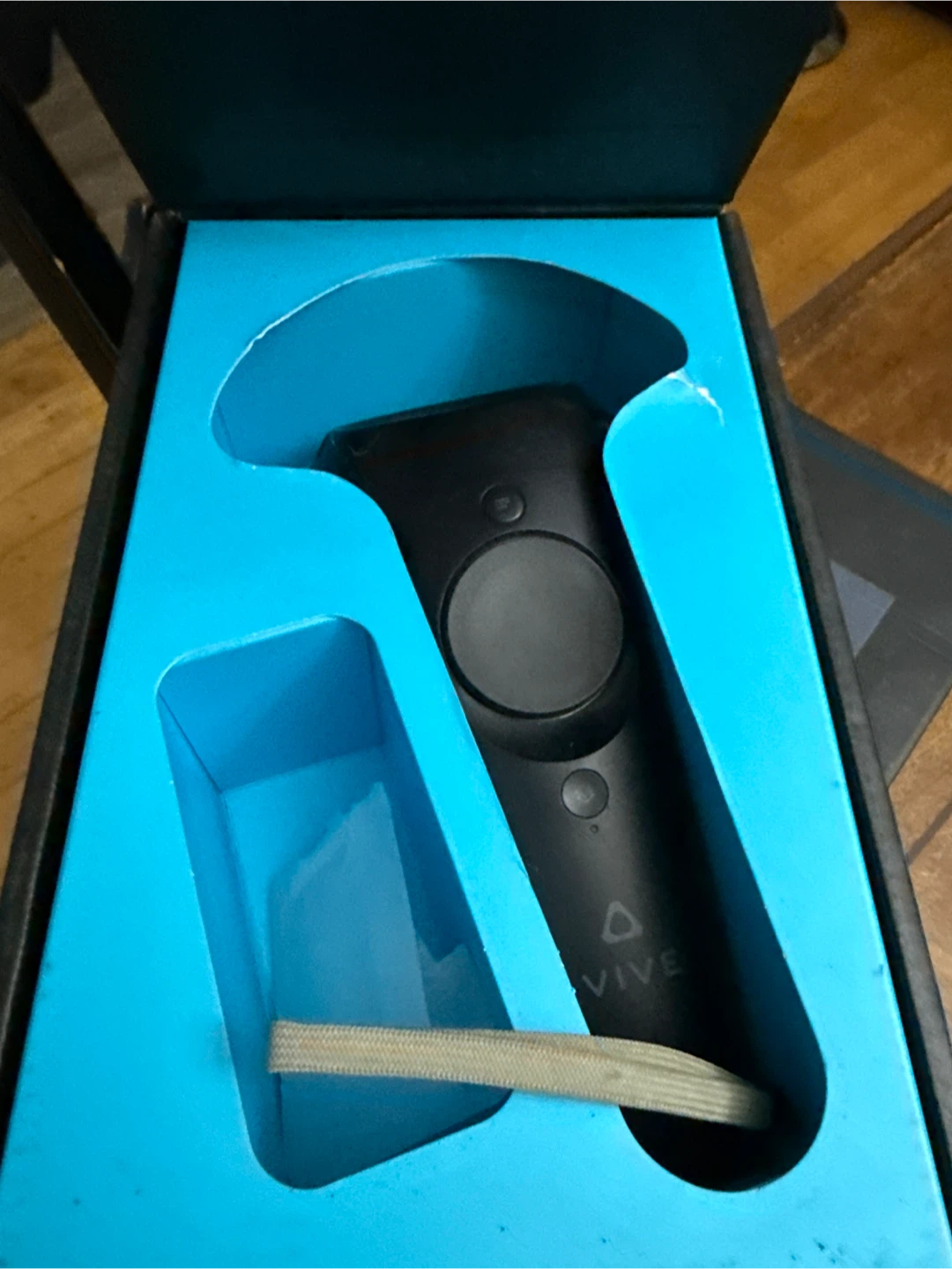 HTC Vive Controller - photo 2
