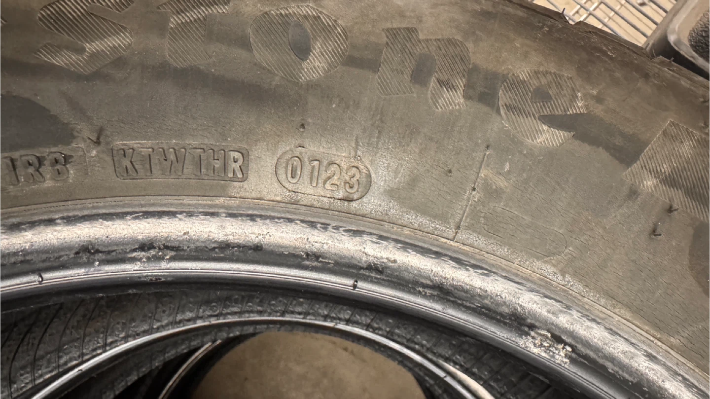 Set of 4 Winter Tires 215/60R17 - photo 4