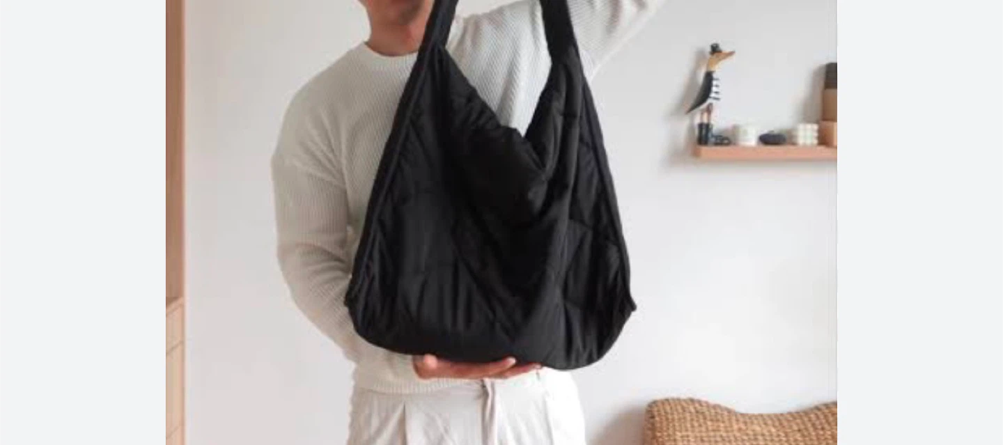 COS Diamond Quilted Oversized Bag - Black - photo 2
