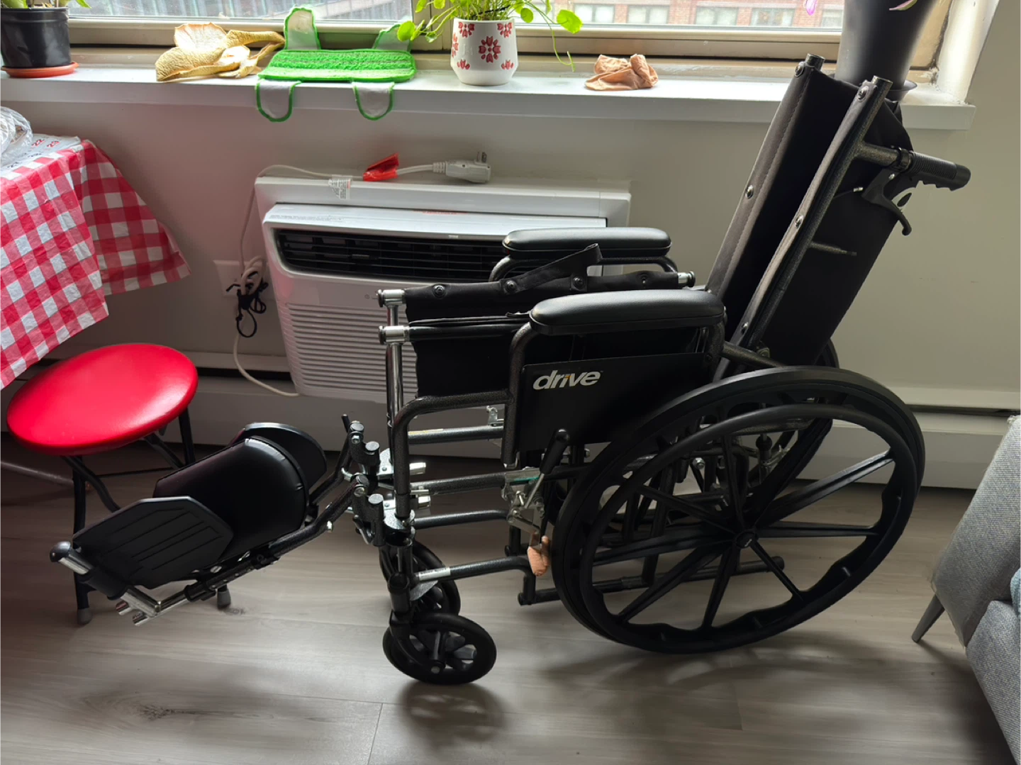Free wheelchair
