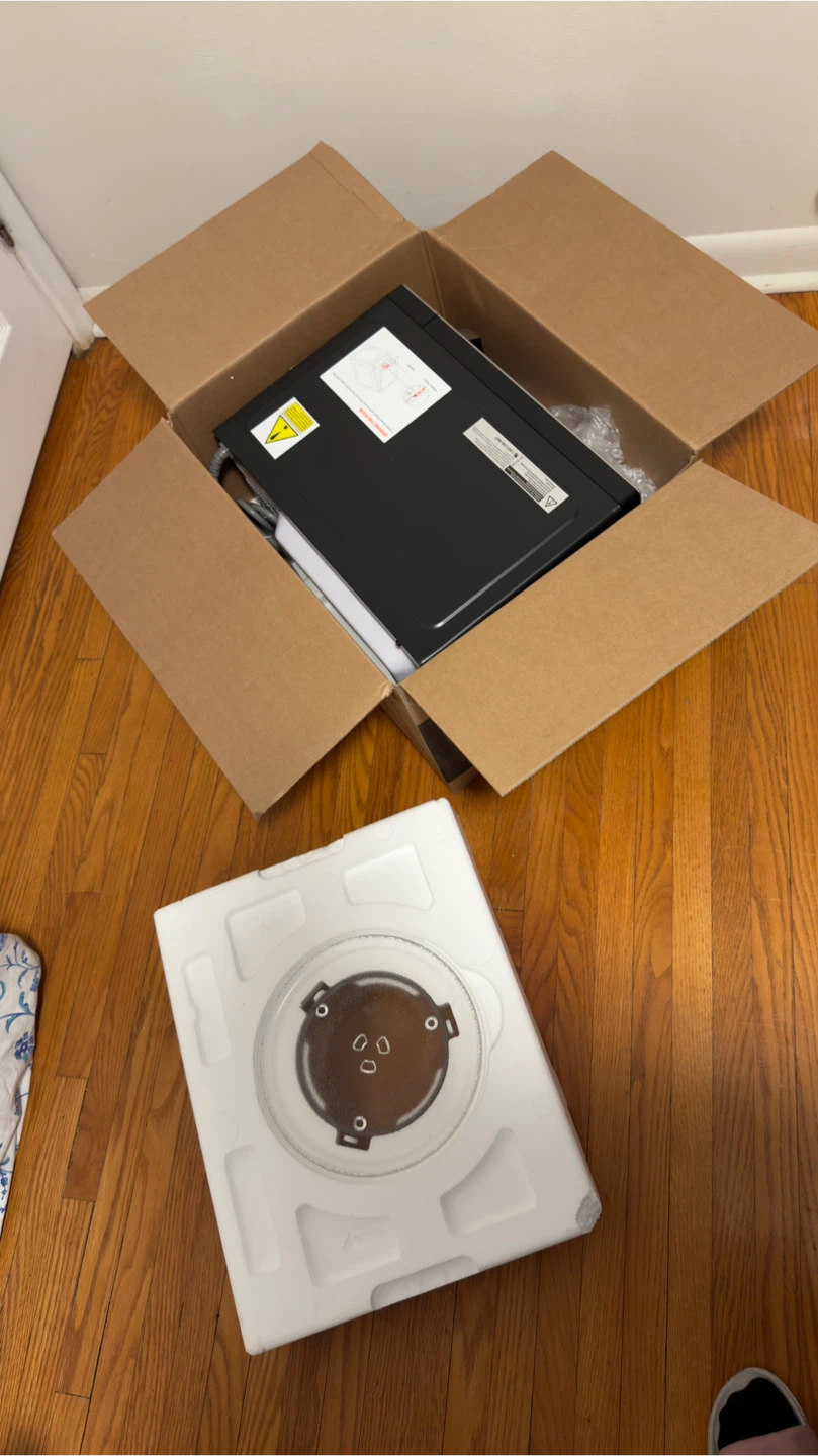 Toshiba Microwave Oven - photo 5