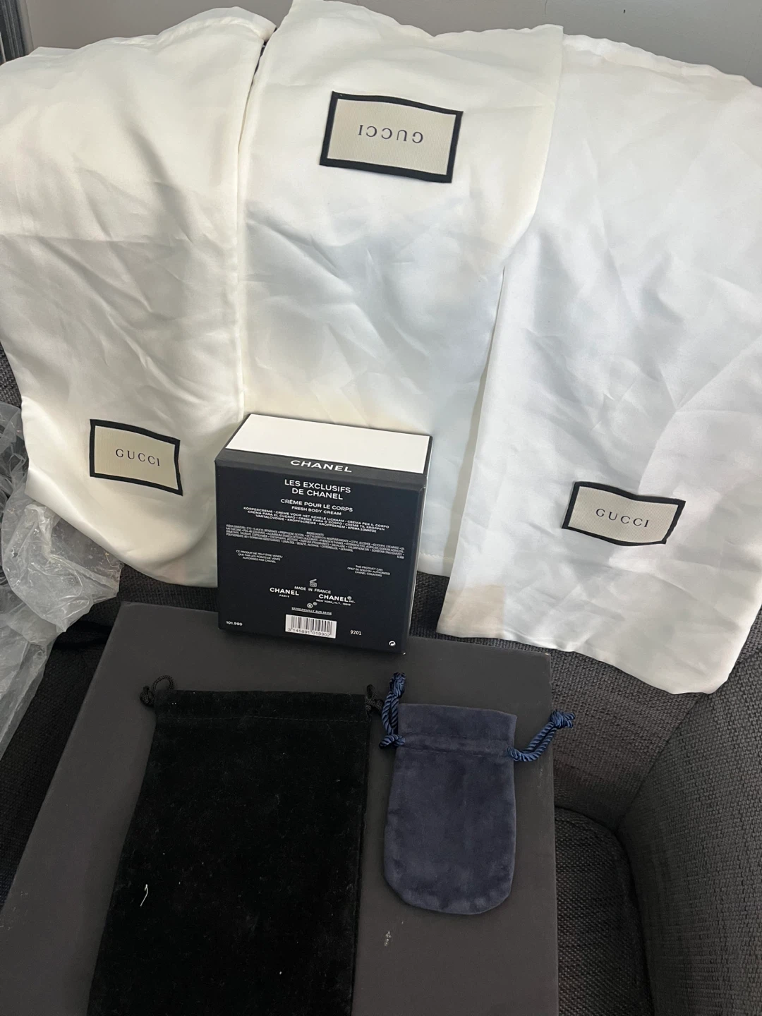 Gucci Dust Bags & Chanel Cream - photo 3
