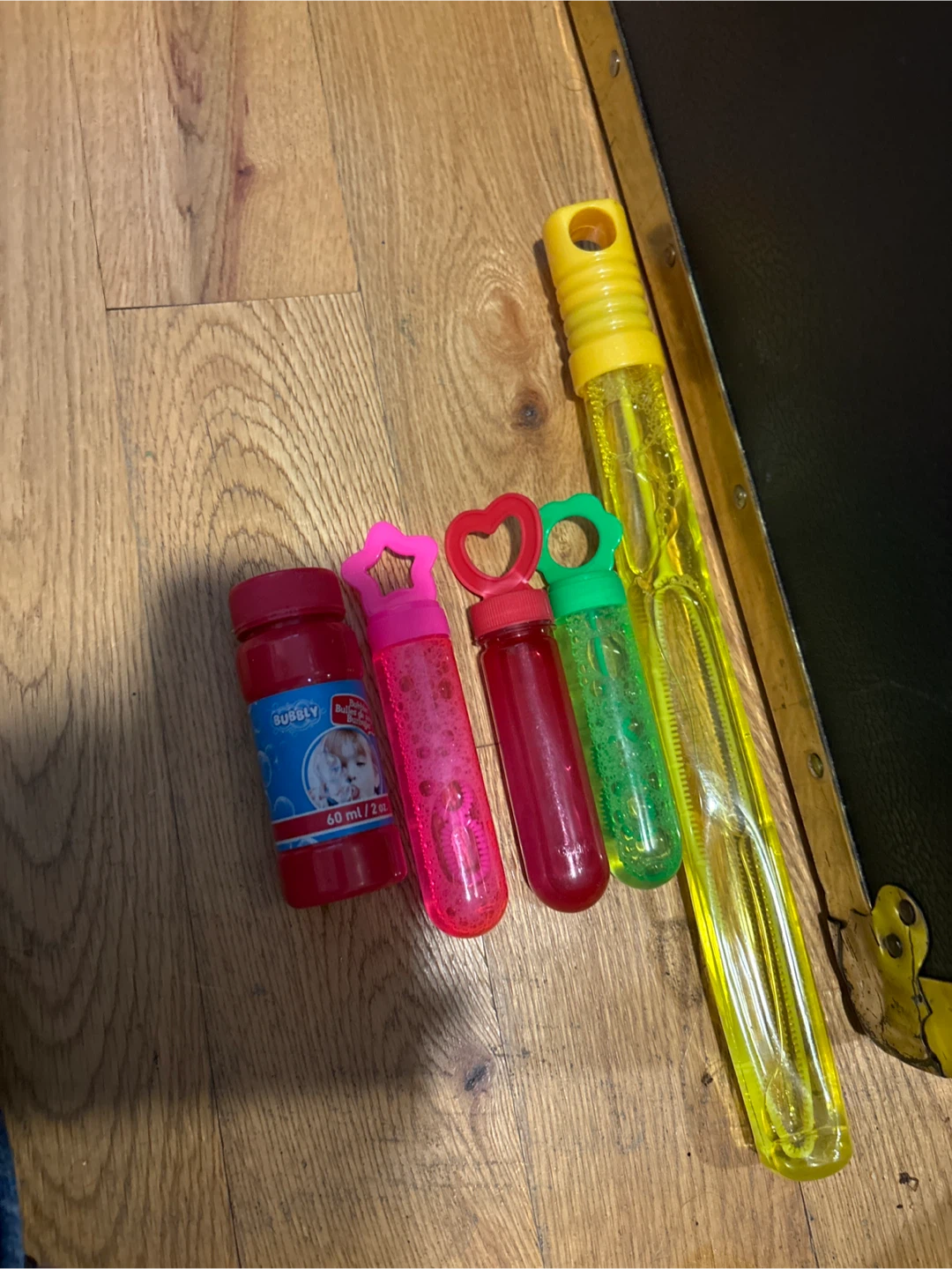 Bubble Wands and Solution