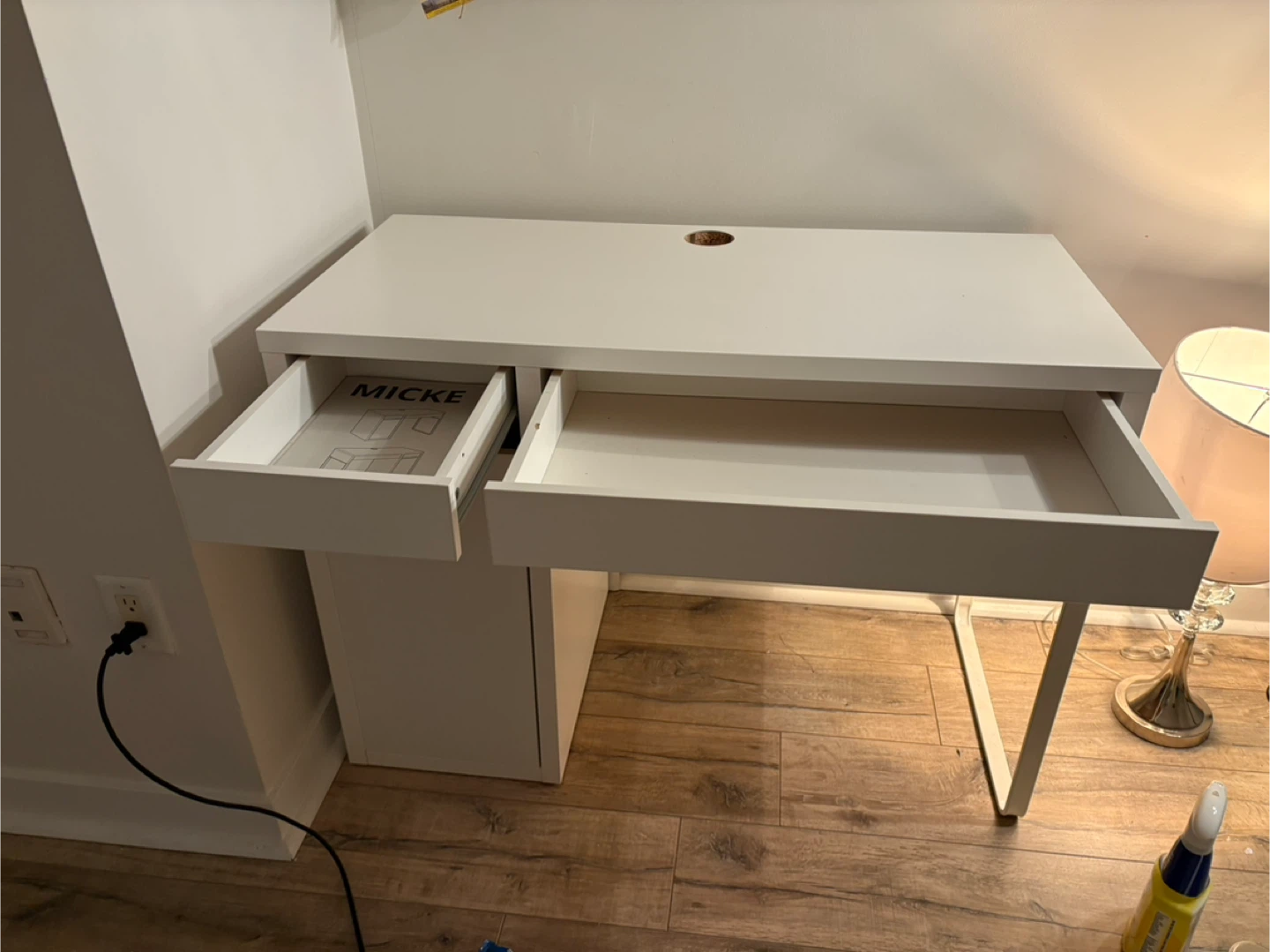 IKEA Micke White Desk - photo 3