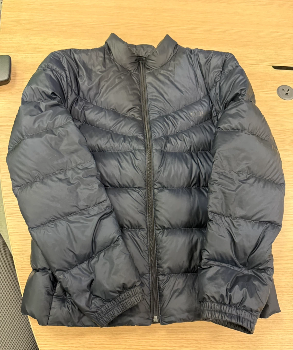 Hugo Boss Puffer Jacket Size M - photo 2