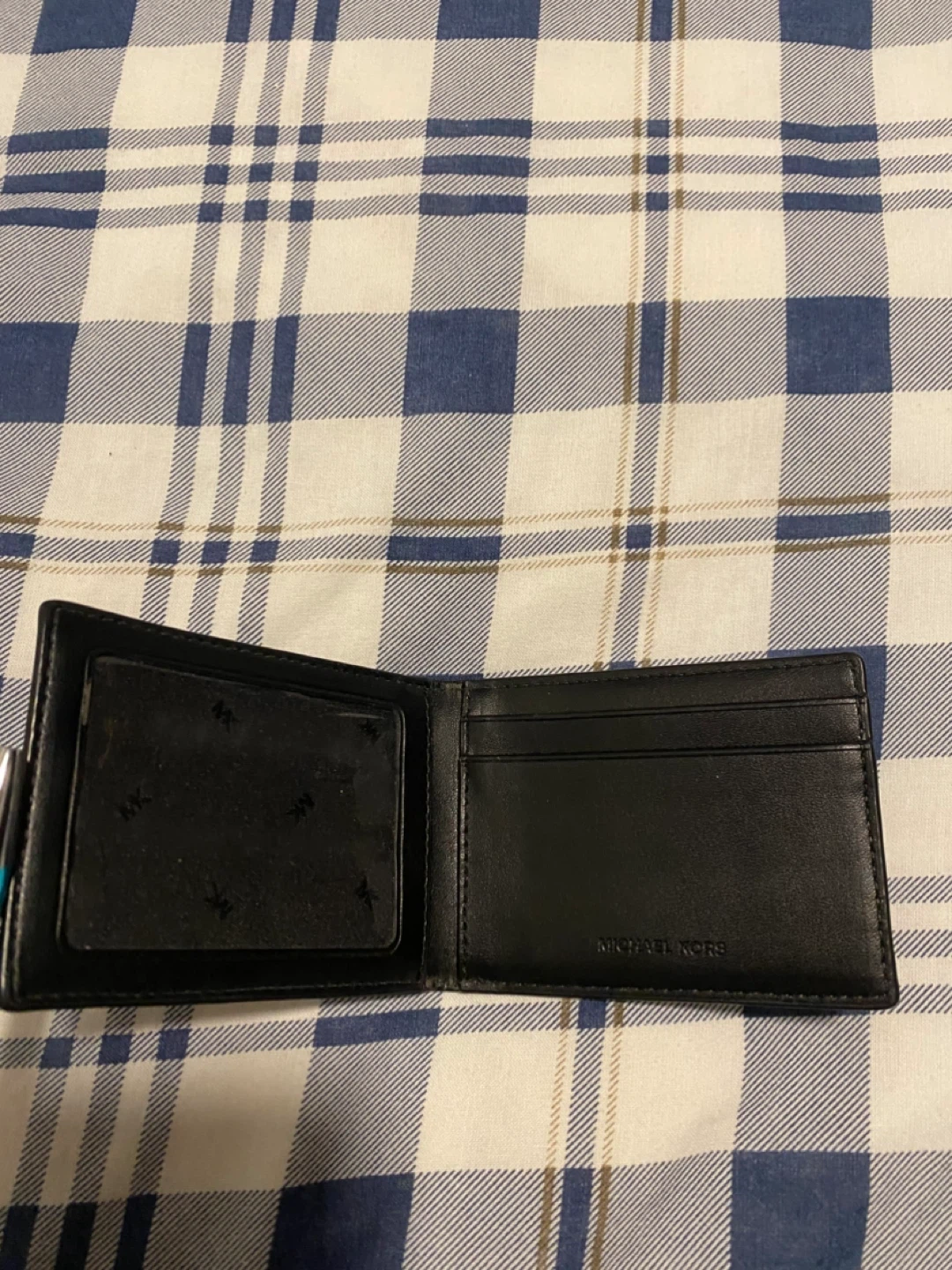 Michael Kors Wallet - photo 2