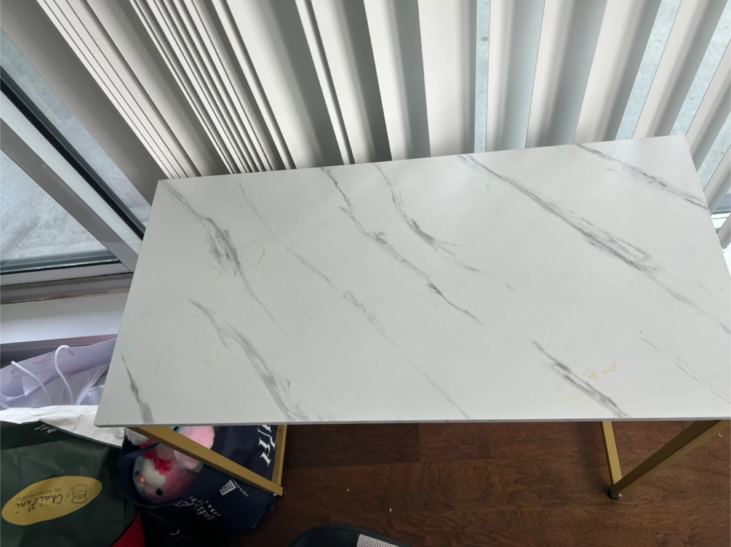 White Marble & Gold Desk - photo 2