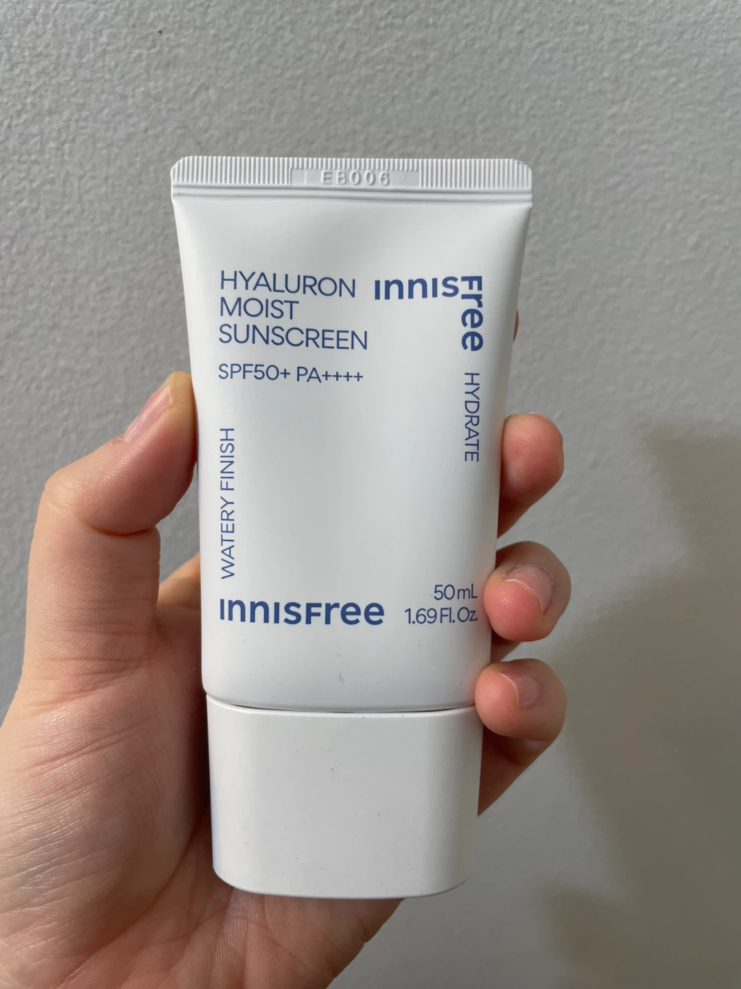 Innisfree Hyaluron SPF 50- No White Cast (Better than Biore) - photo 4