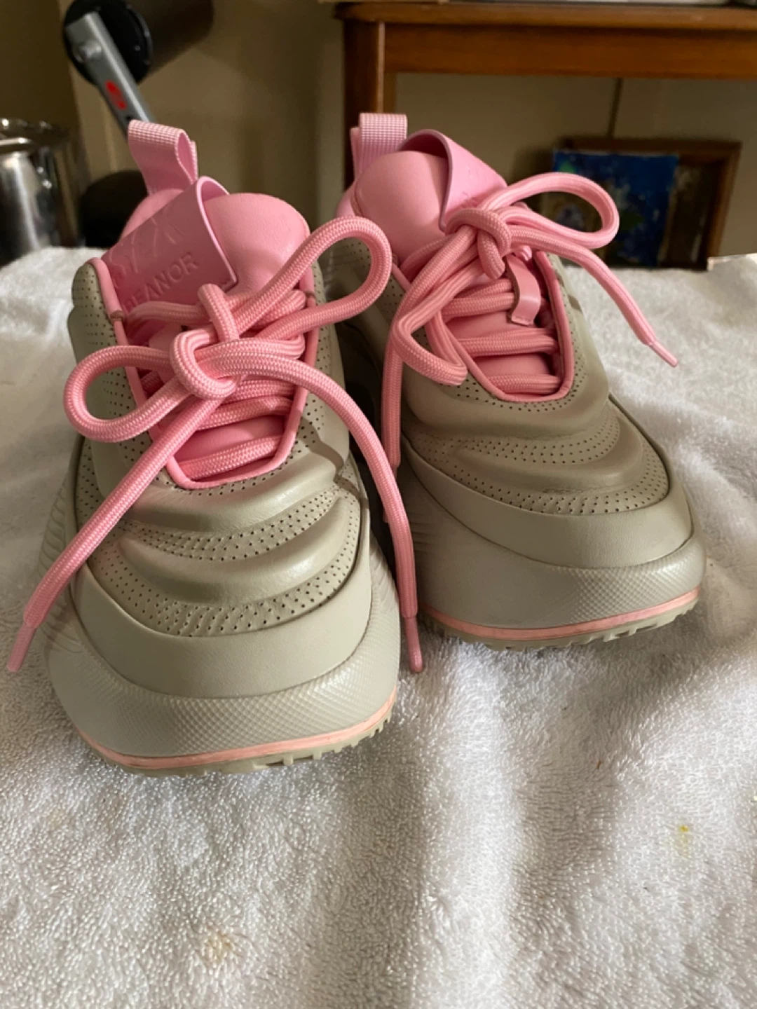 SIX Eleanor Platform Sneakers -  size 6 - photo 3