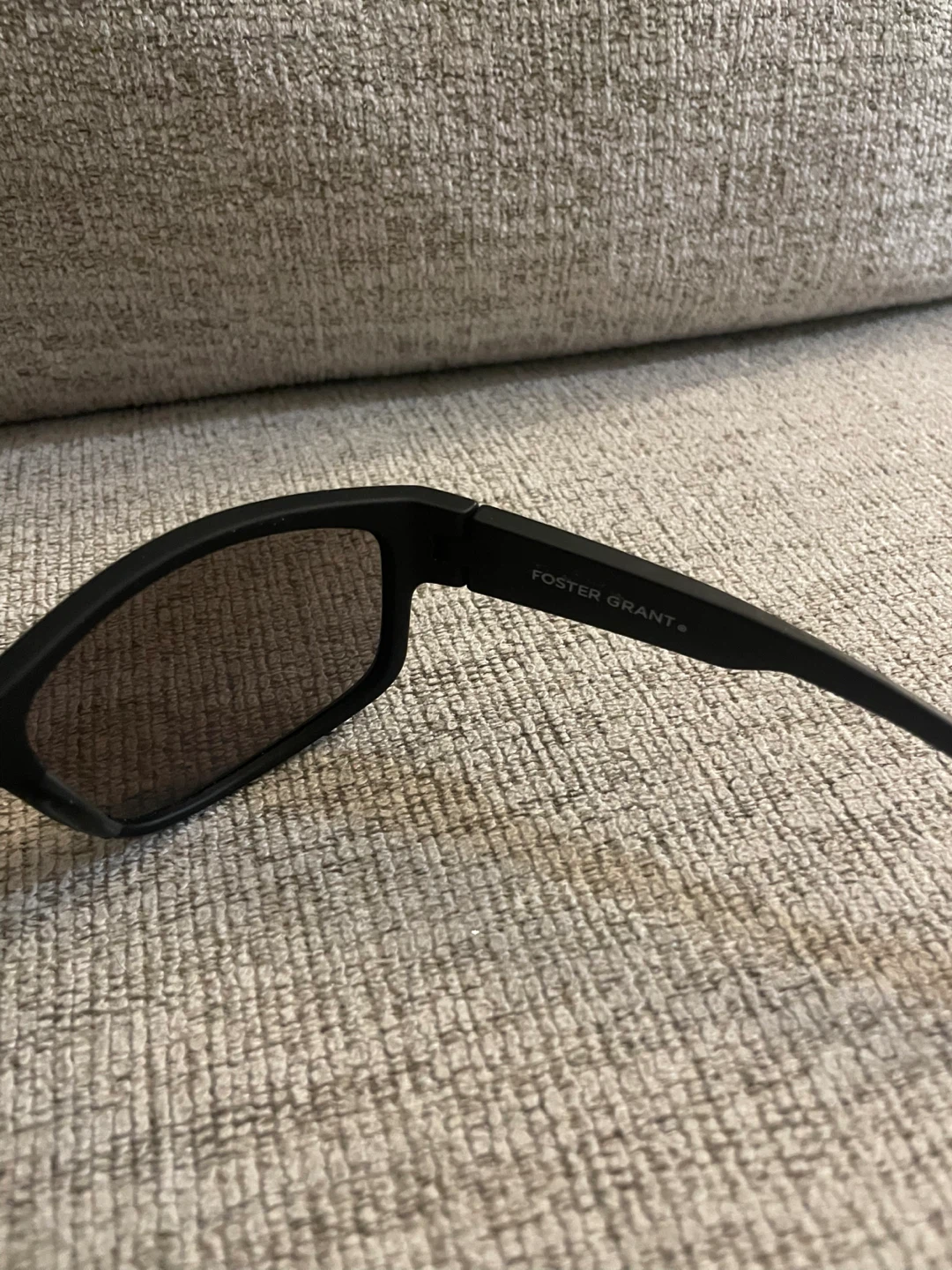 Foster Grant Black Sunglasses - photo 3