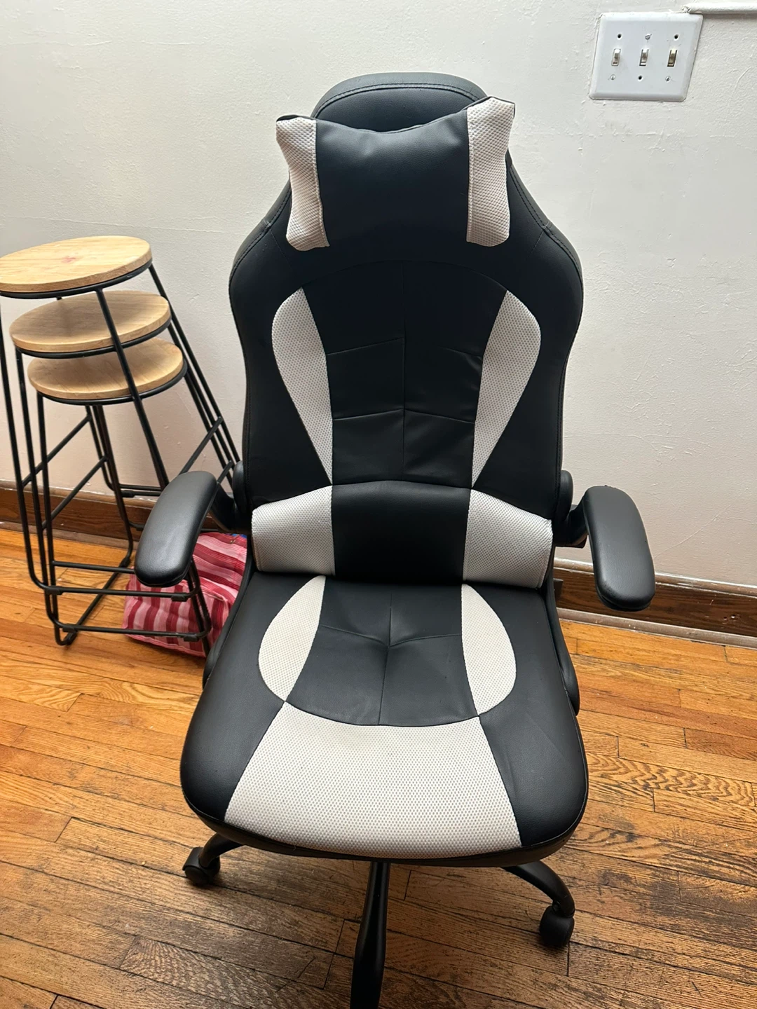 Black & White Gaming Chair - photo 2