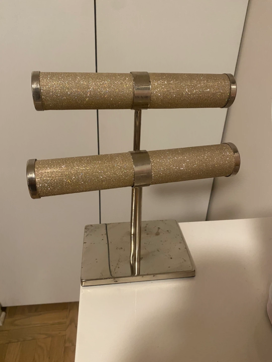 Jewelry Stand - Gold Glitter