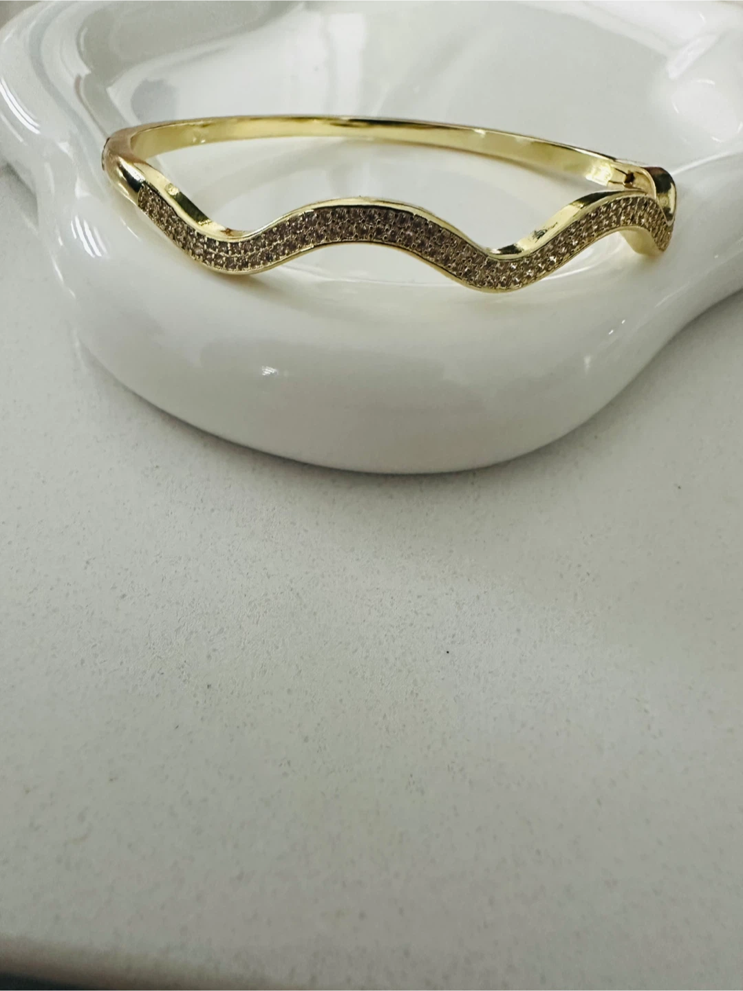 Gold Tone Bangle Bracelet - photo 3