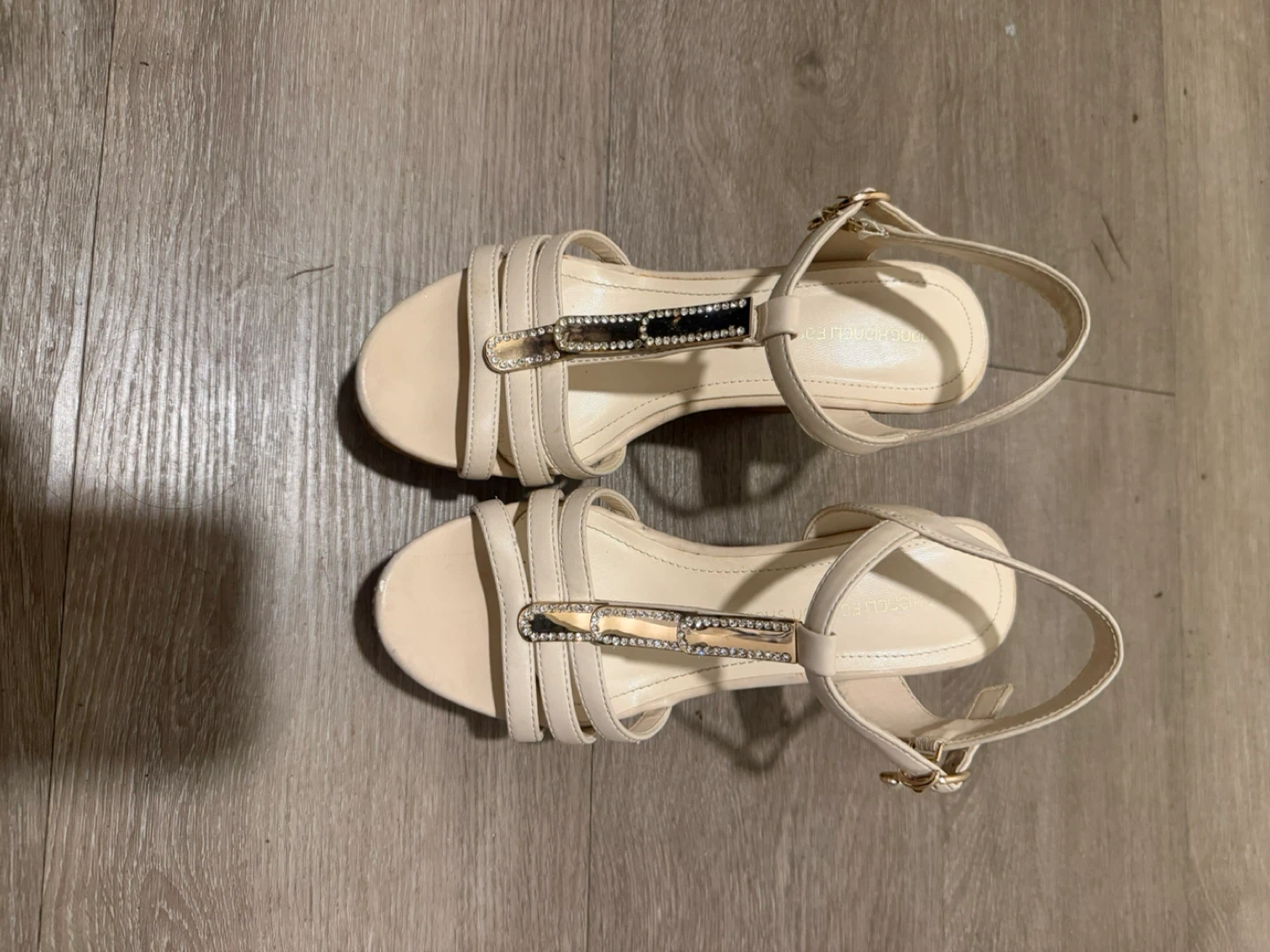 Ladies shoes