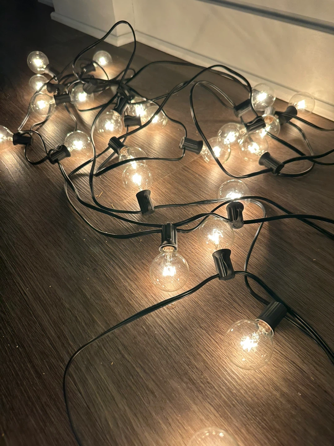 Indoor and Outdoor LED String Lights, 7.5M with 25 Bulbs
