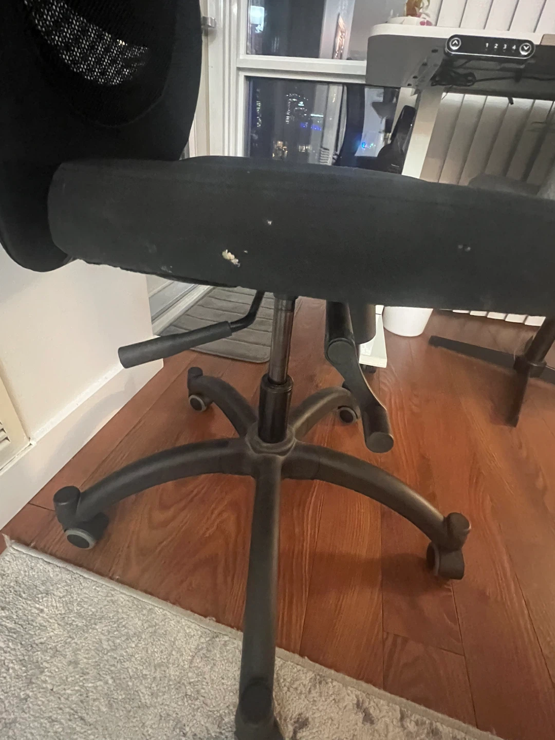Black Office Chair - photo 2