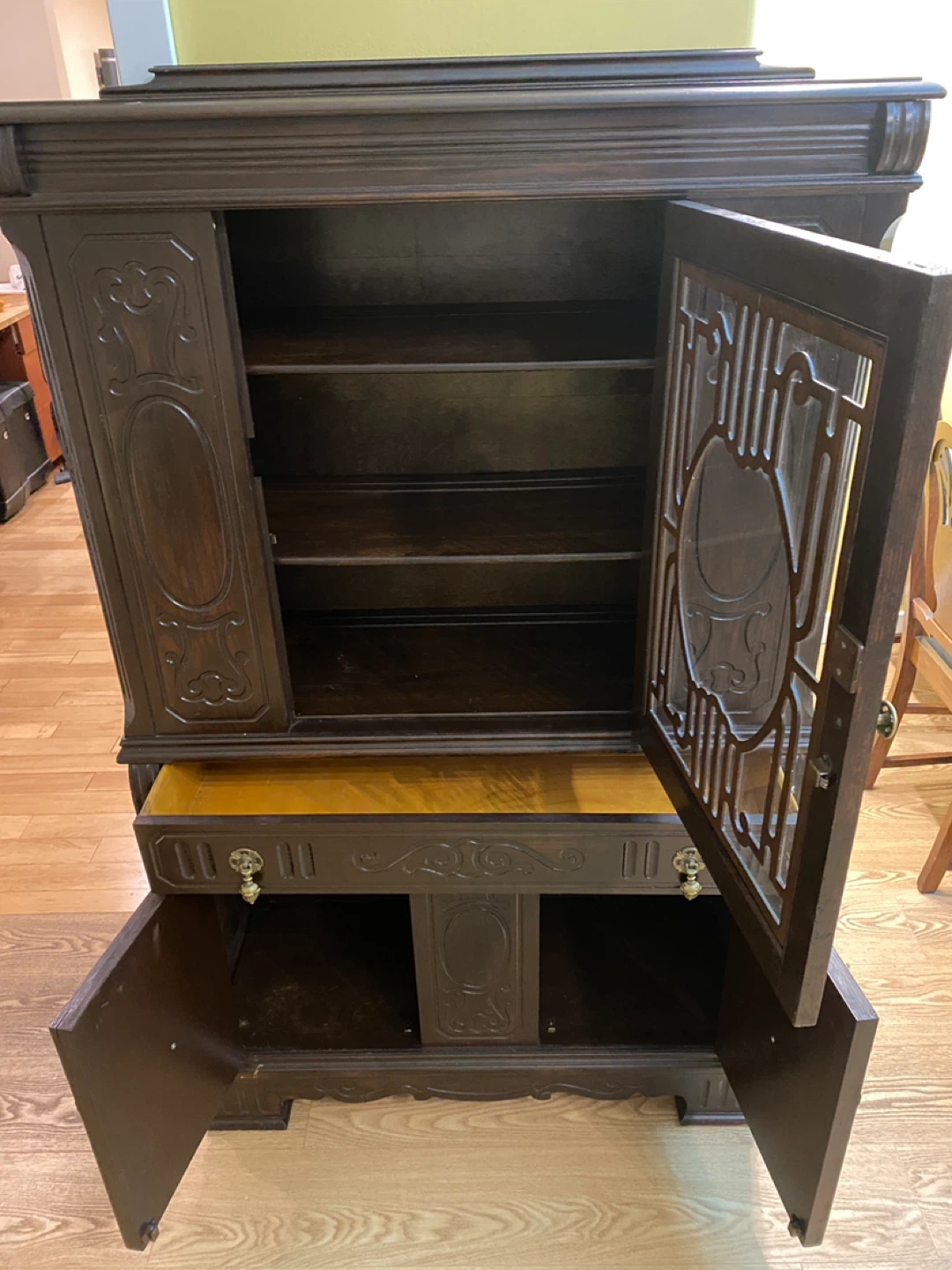 Antique Krug Bros Oak Wood China Cabinet Hutch (CAN DELIVER) - photo 3