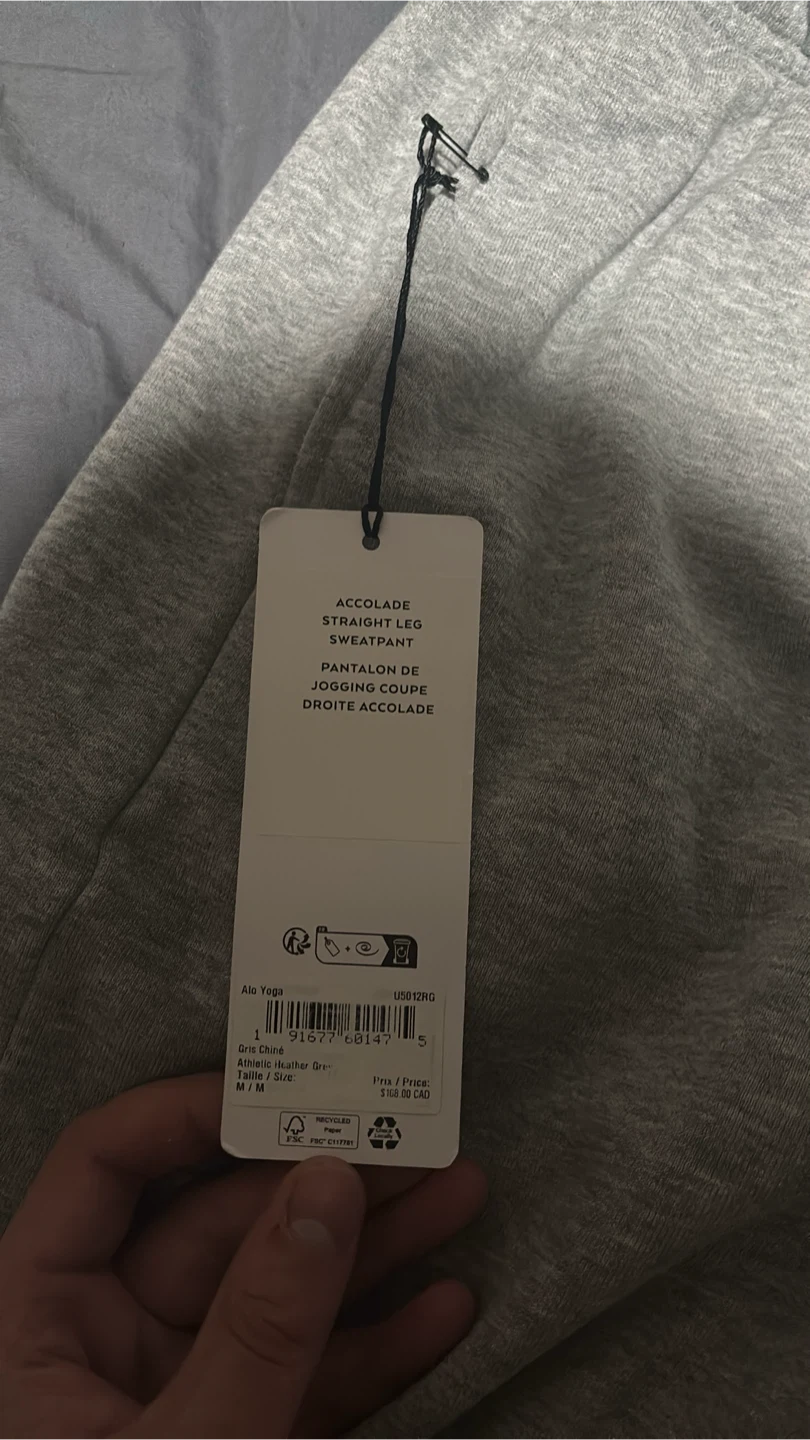 ALO Accolade Straight Leg Sweatpants - Size M - photo 5