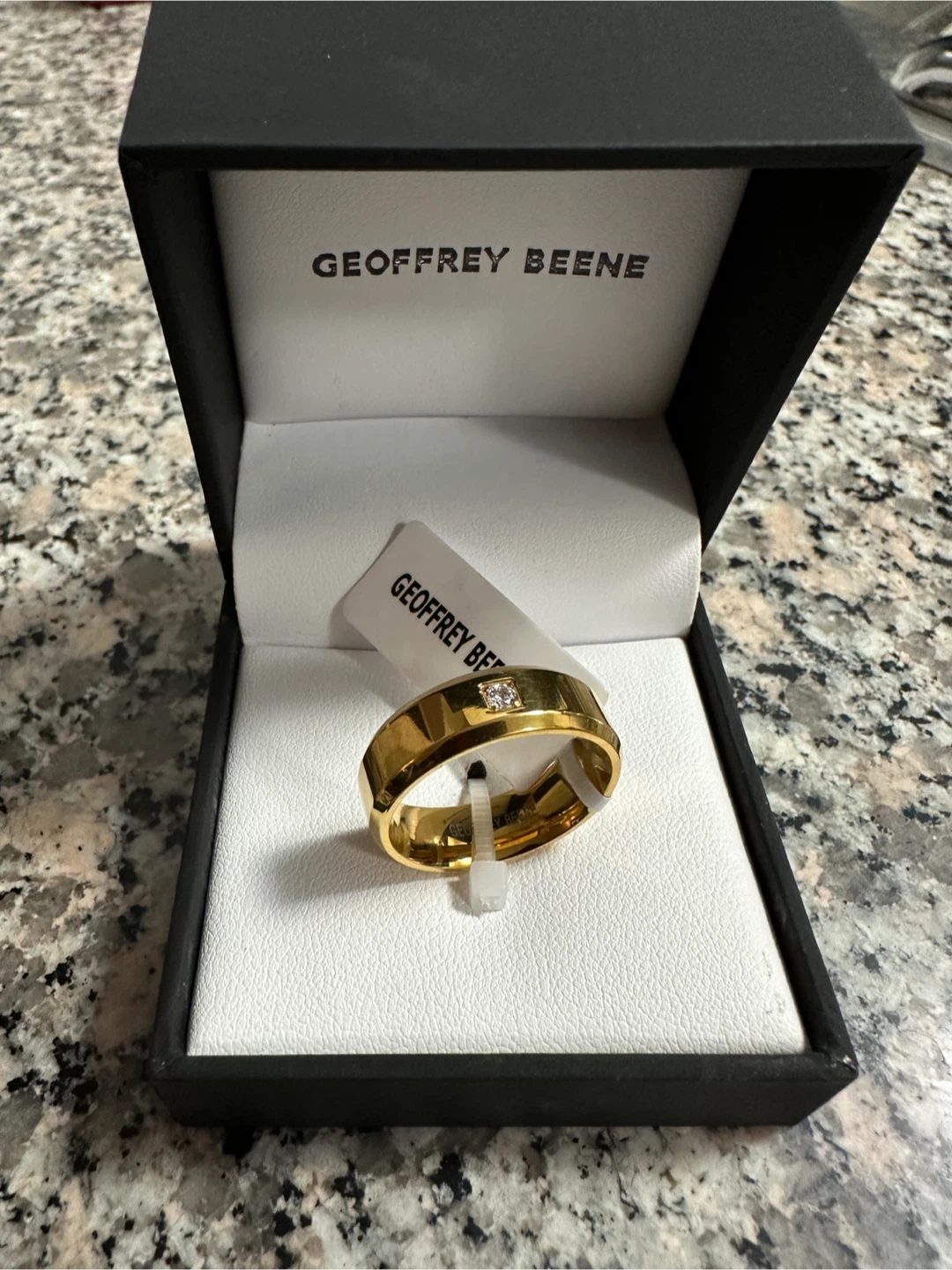 Geoffrey Beene Gold Ring - Size 10 - photo 3