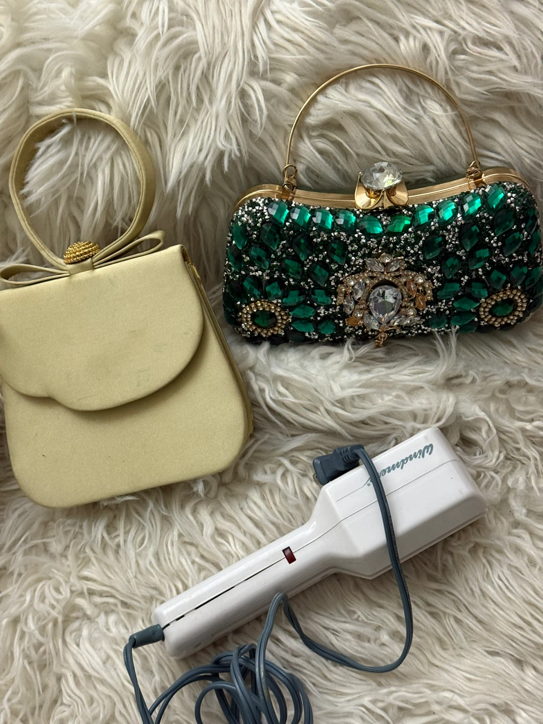 Green Embellished Clutch Bag  size M boot size 9 - photo 3