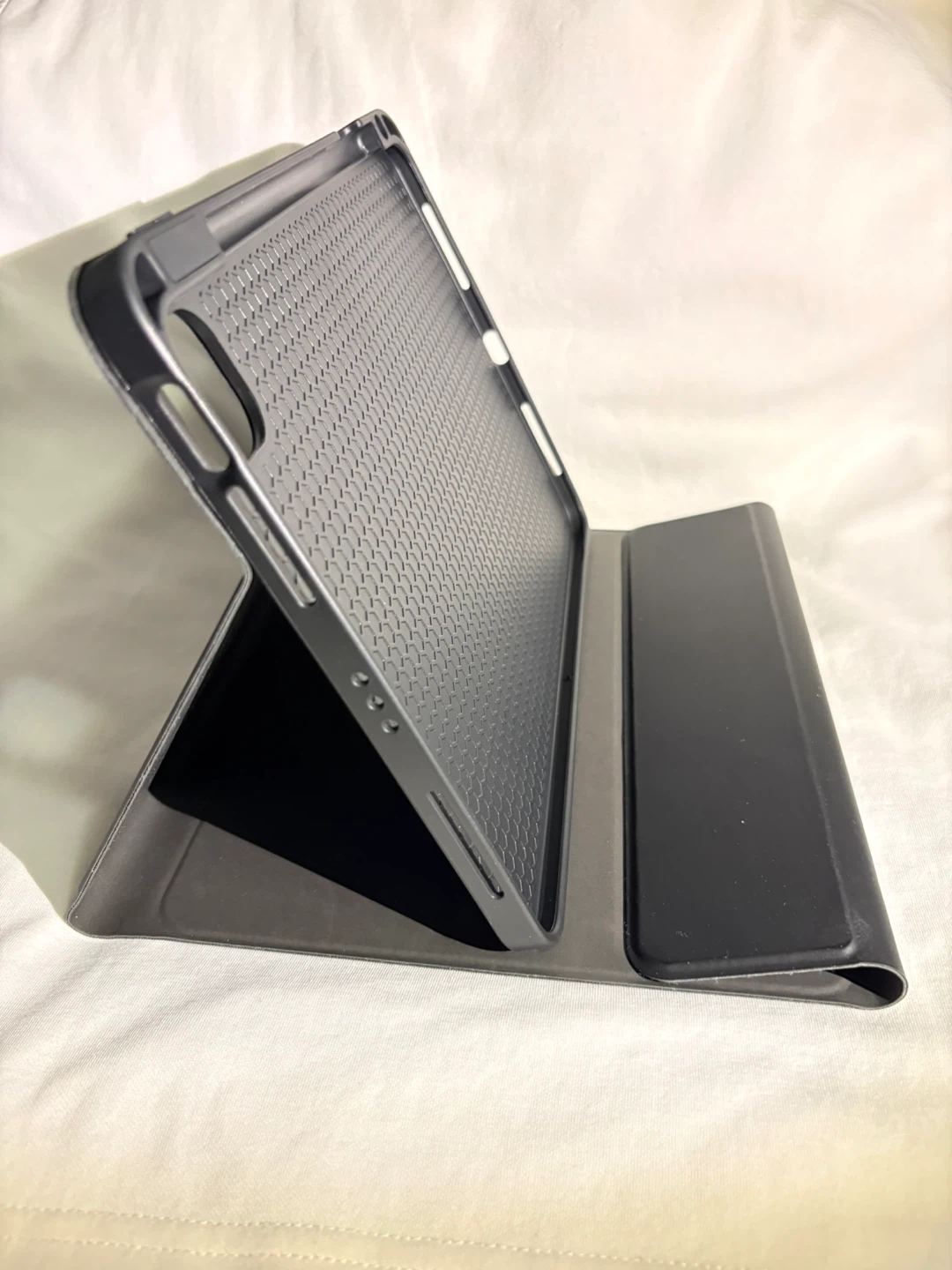 Black M3 iPad Air Case 11 inch
