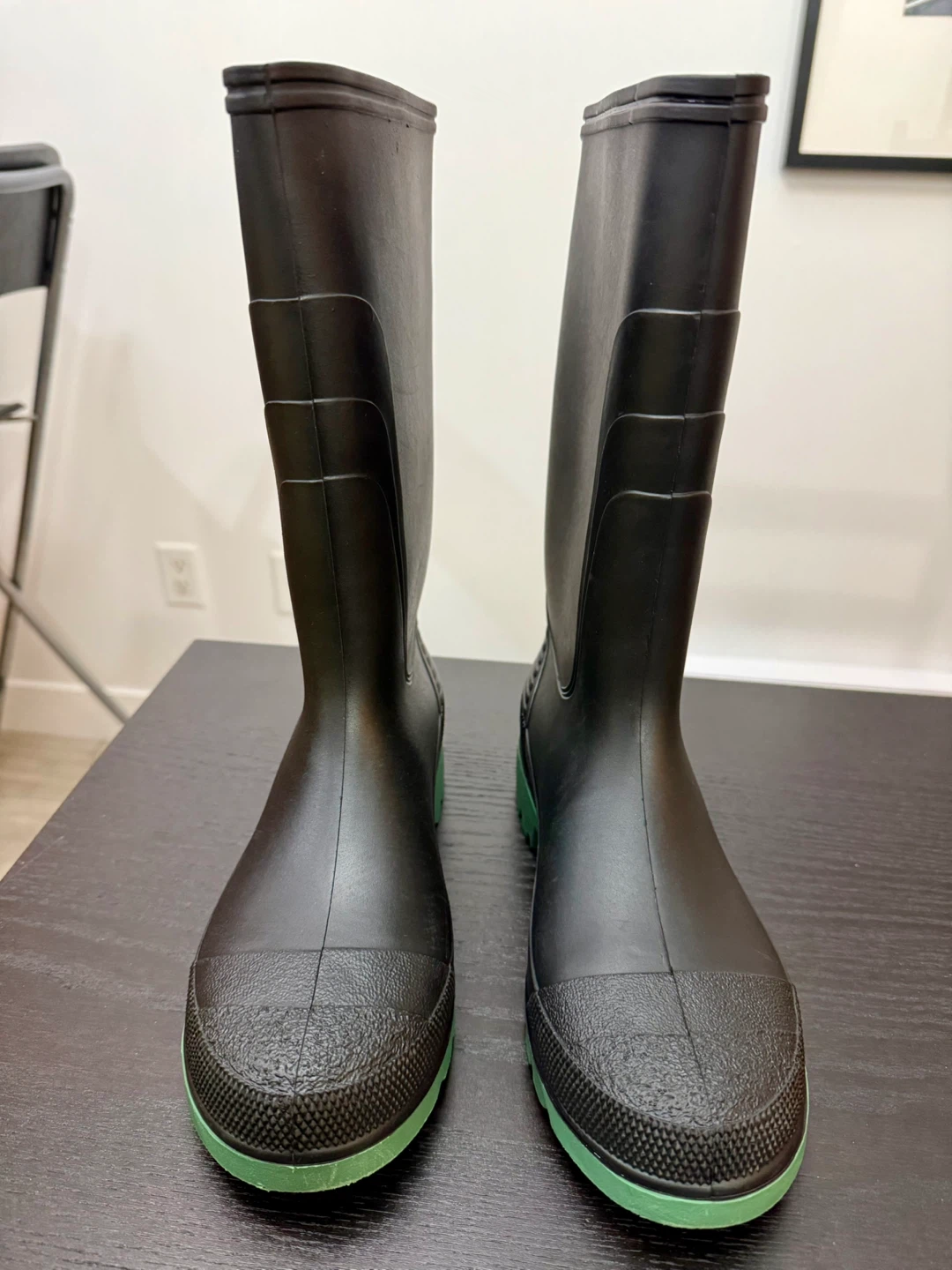 Like New Rubber Boots - Men’s Size 8 - Made in Canada - photo 2