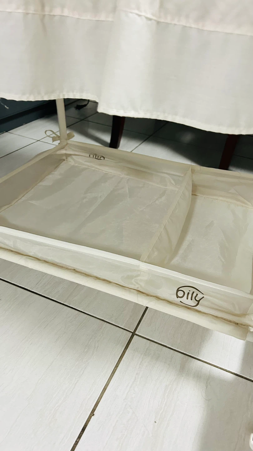 Bily Bassinet - Excellent Condition