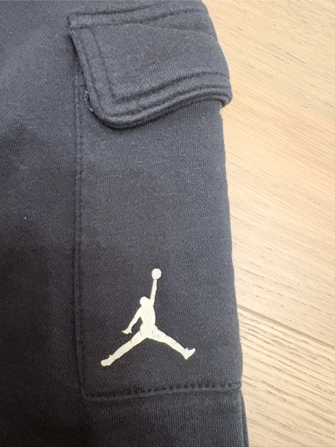 Kids Jordan Black Jogger Pants - Size M 10-12 years - photo 2