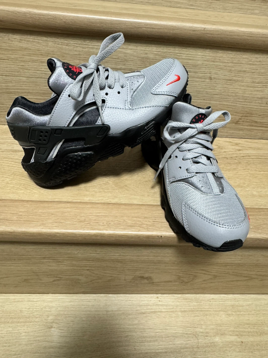 Nike Huarache Run - Grey/Black - Size US 6Y