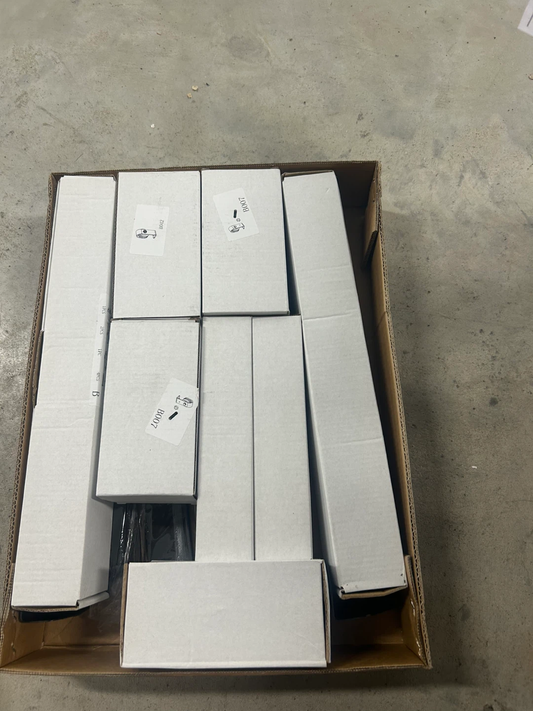 ZEKOO Bi-folding Barn Door Hardware Kit - photo 2