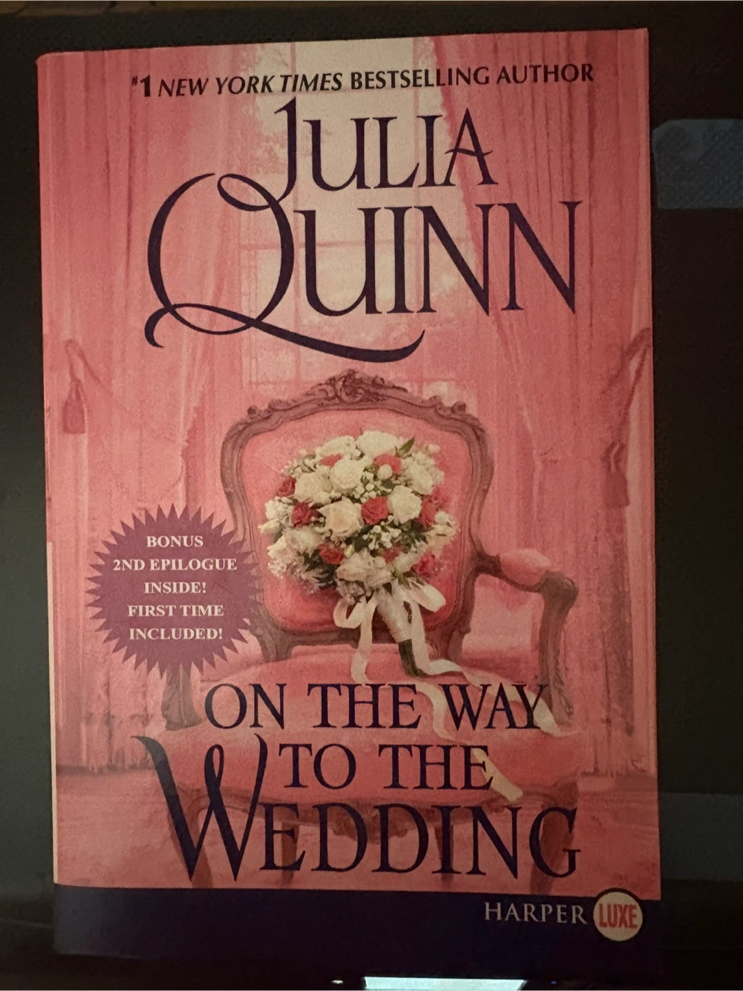 On the way to the wedding by Julia Quinn (New)