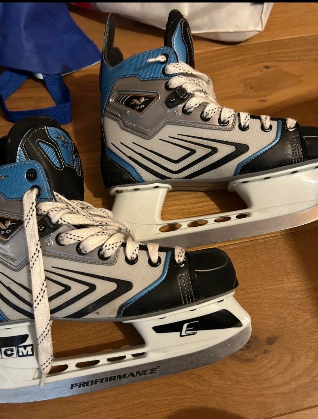 CCM Vector 3.0 Ice Hockey Skates